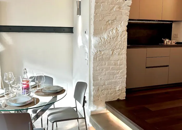 Elegant Design Loft For A Luxury Stay, M1 To Duomo アパート ミラノ