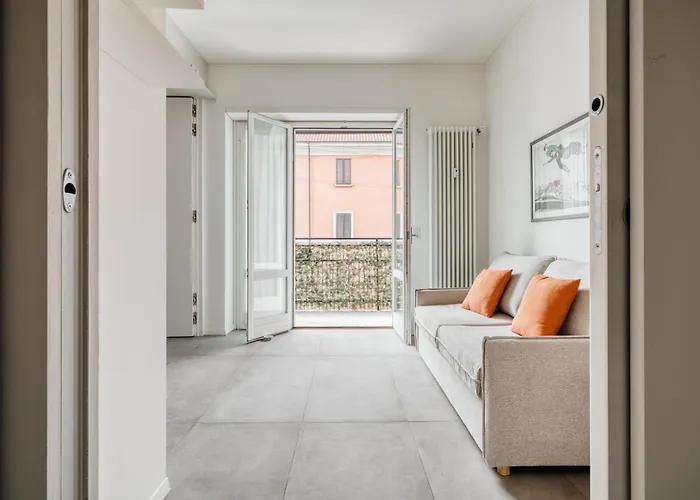 Apartament Large Milan's Navigli - 5 Gu... Mediolan