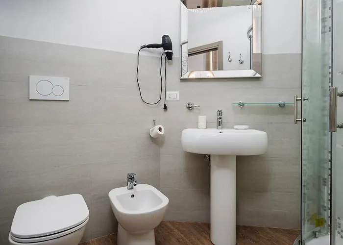 Classbnb - Luxurious And Spacious 5-bedroom And 5-bath Apartment, Just 3 Minutes From Station Metro, M2 M3 Yellow Lines *