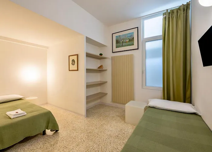 Spacious Navigli شقة *