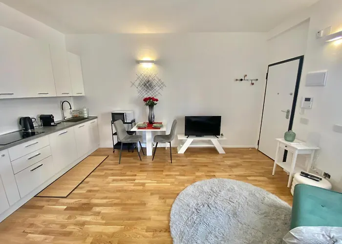 Albani Life, Stile & Comfort In Soluzione Silenziosa E Indipendente, Comoda Per Stadio San Siro, Rho Fiera E Life Lägenhet Milano