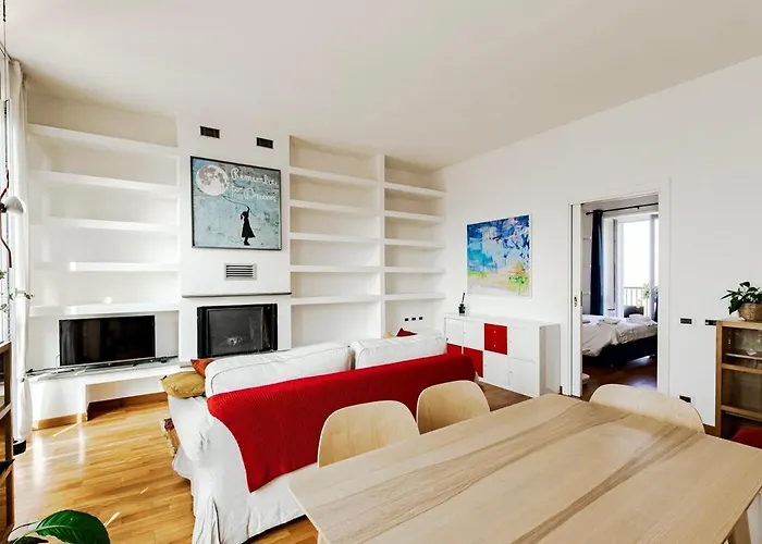 Center Rooftop With Terrace In Porta Romana Milano