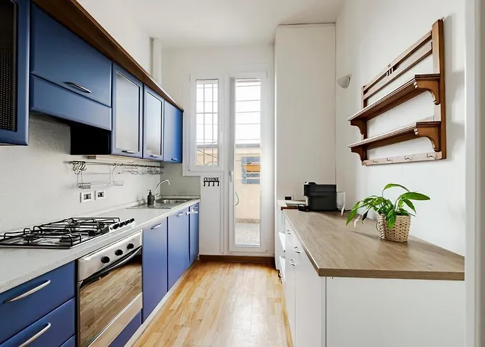 Center Rooftop With Terrace In Porta Romana * Milano