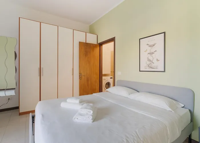 Guesthost - Piccola Bicocca Comfy Flat Μιλάνο