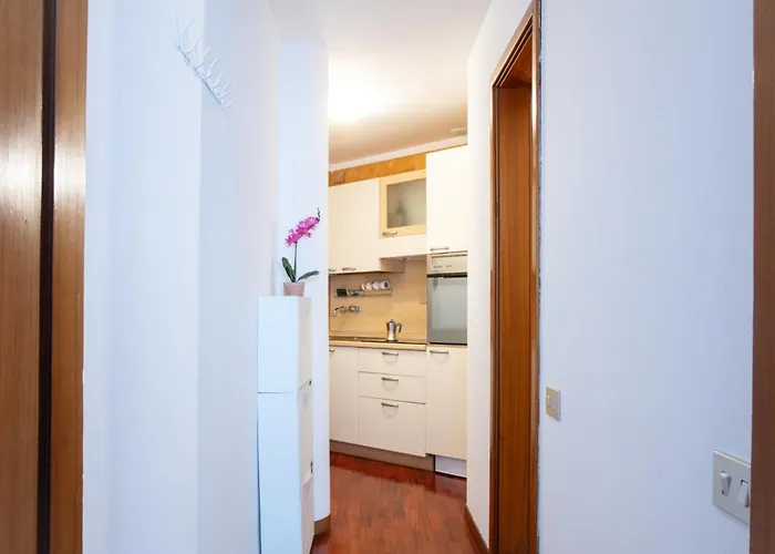 De Homes - La Tua Casa A Porta Nuova Vicino La Metro