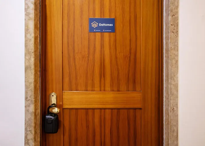 De Homes - La Tua Casa A Porta Nuova Vicino La Metro Appartement *