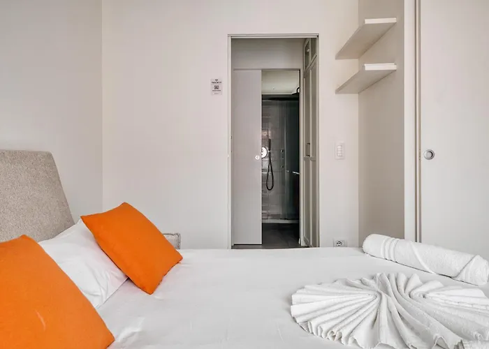 Apartament Large Milan's Navigli - 5 Gu... Mediolan