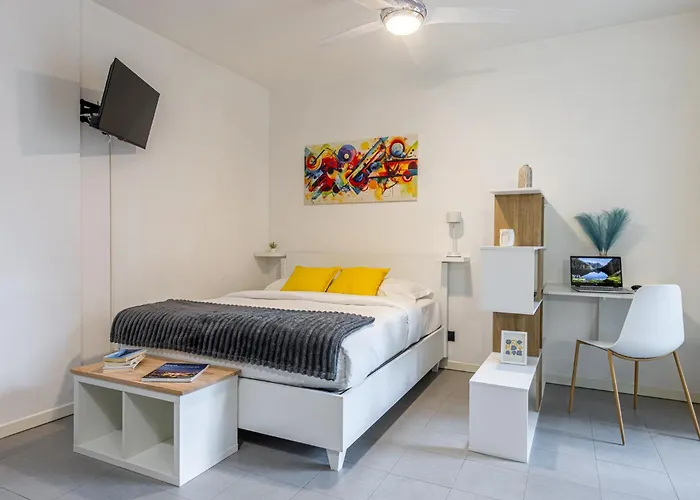 Open Space Lambrate San Raffaele Апартаменты *