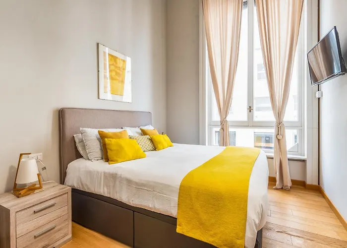 דירה 4 Pax Luxury Duomo San Babila מילאנו