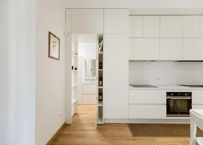 Design Flat In Porta Venezia *