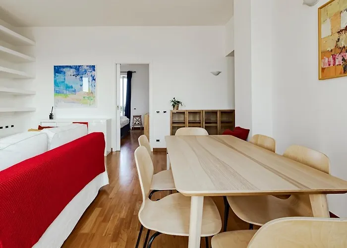 Center Rooftop With Terrace In Porta Romana Lägenhet *