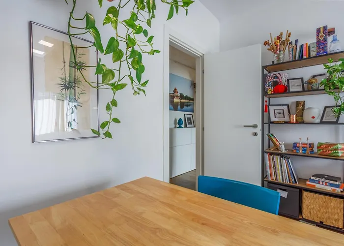 Cosmopolitan House - Modern Bocconi * מילאנו