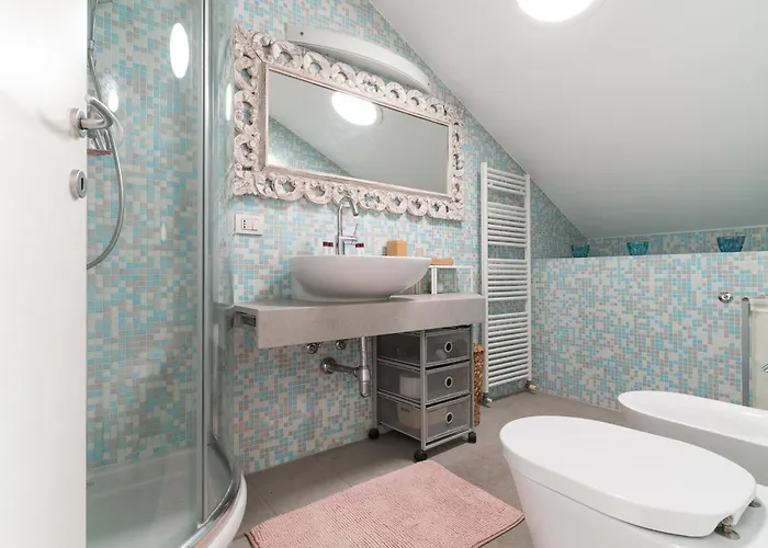 Guesthost - Navigli Modern Flat Appartement Milan