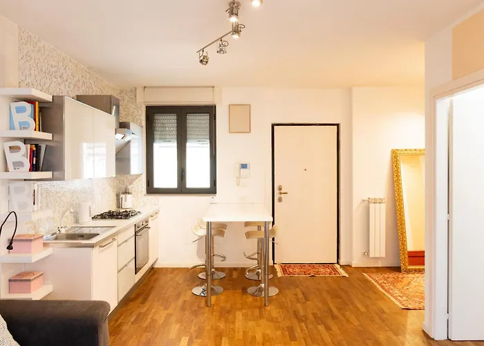 Ampio E Accogliente Bilocale In Zona Bicocca * Milano