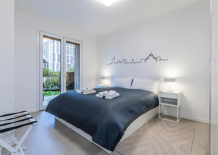 Prime Living Merlata - Cozy Garden Apartment