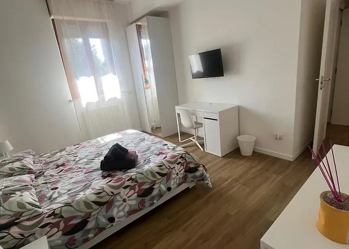 Angy E Ros Apartament