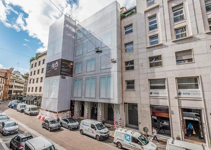 4 Pax Luxury Duomo San Babila דירה מילאנו