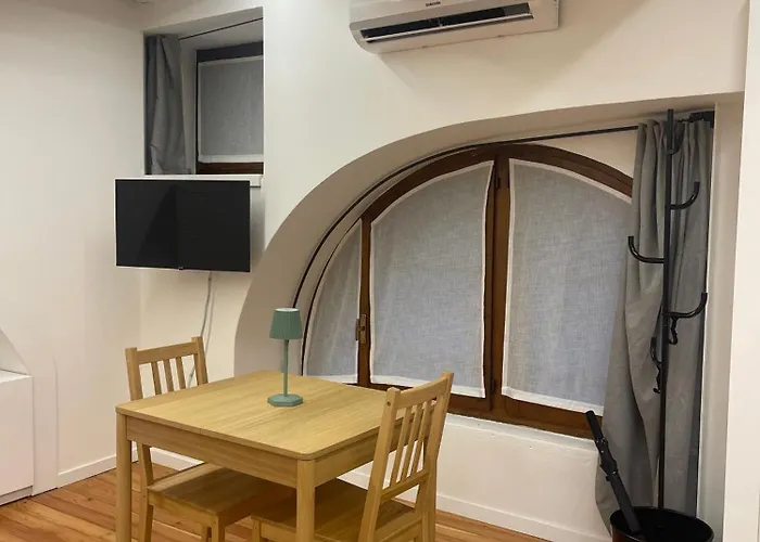 Elena S Navigli Appartamento *