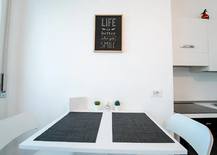 San Siro 6 Min - Life 15 Min *