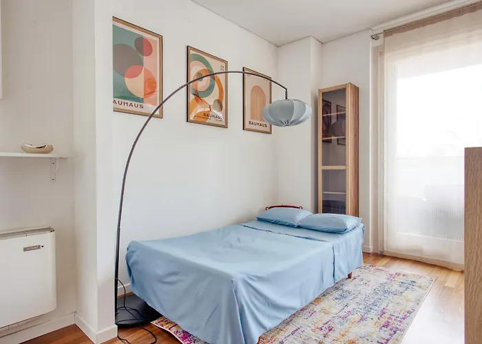 Apartment Giaxtower Gym & Pool Romantic Pool View Milan