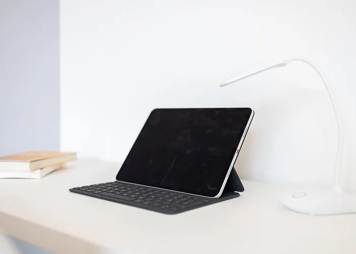 Duomo 10 Minutes Walk- Modern Design شقة ميلان