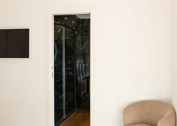 Lusso, Stile E Un Meraviglioso Terrazzo Nel Cuore Di Appartement Milan