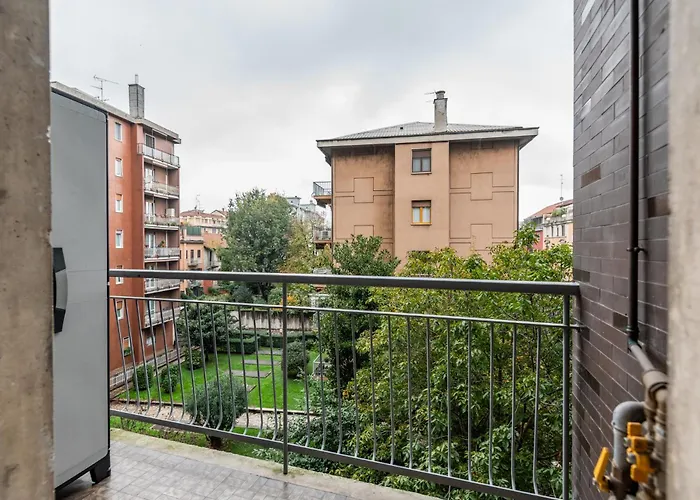 Luxury Via Montenevoso 4 Pax Wi-fi *