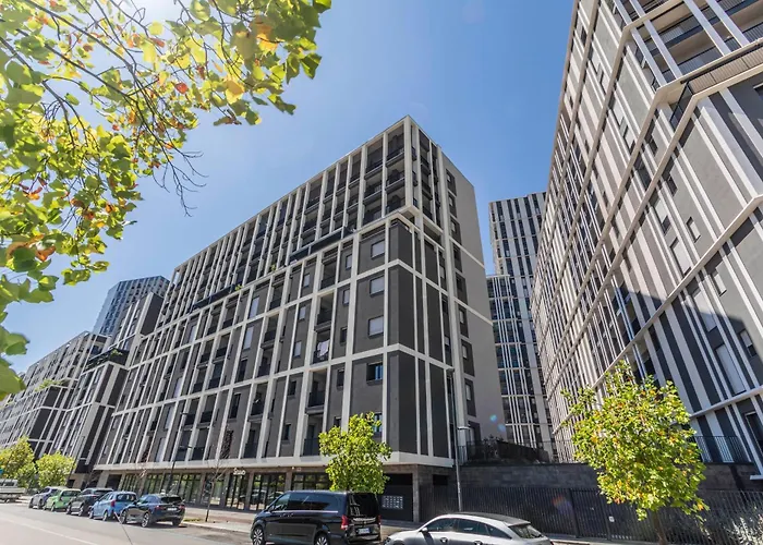 Prime Living Merlata - Cozy Garden *