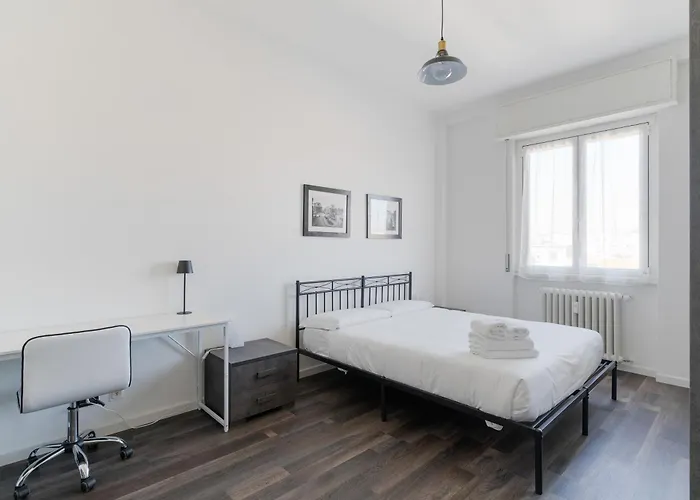 Guesthost - Comfy White *