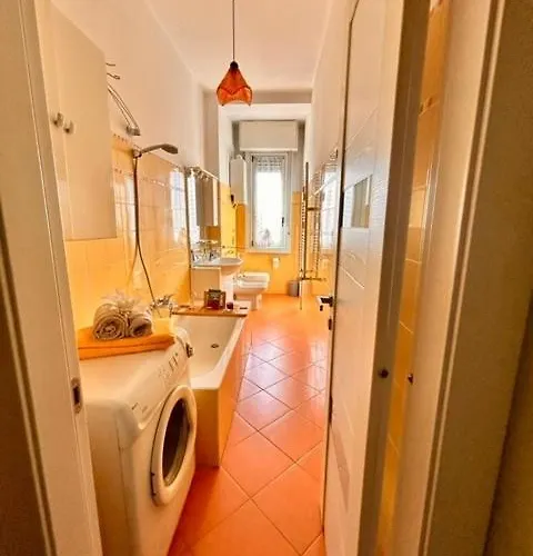 Daire Thecolorfulhouse Navigli Centre