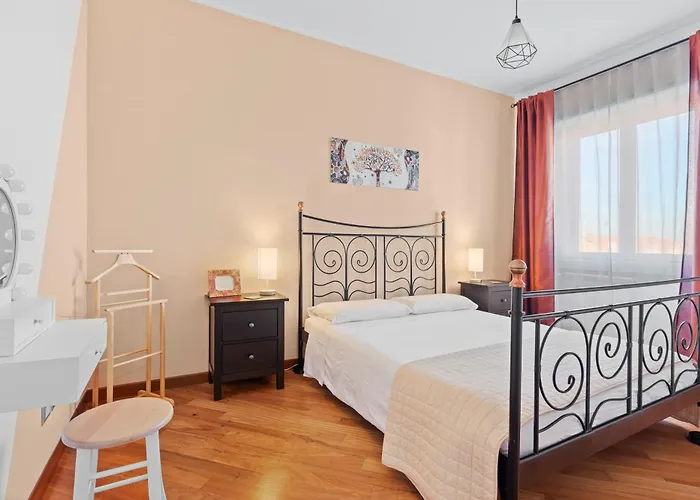 Skyline View 8 Mins To San Siro Appartement