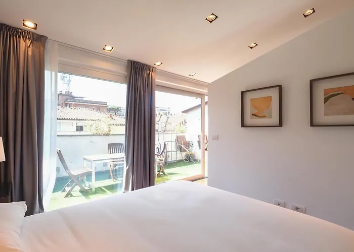 아파트 Contempora - Attic With Terrace In The Heart Of Porta Romana