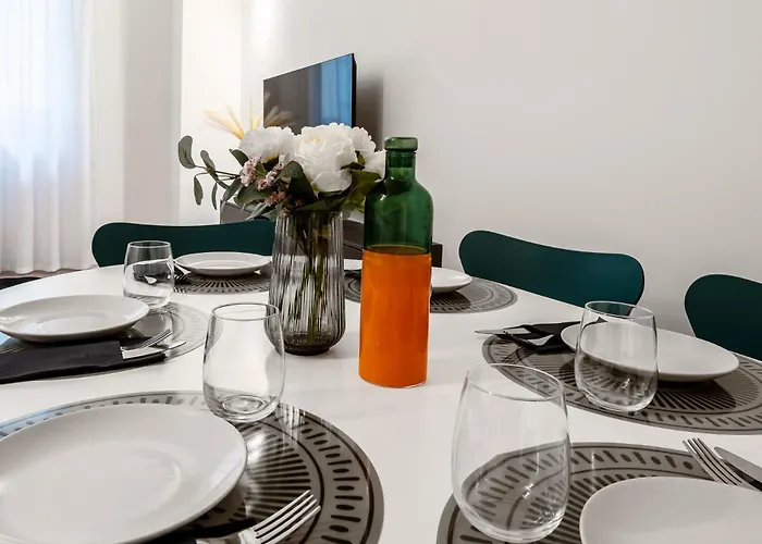 Daire Stayeasy Crocetta - Duomo Walking, 2 Bedrooms 2 Baths