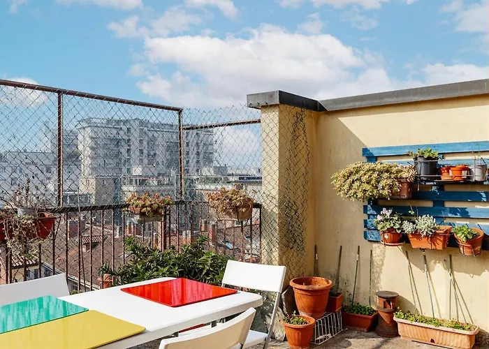 Center Rooftop With Terrace In Porta Romana Lägenhet *