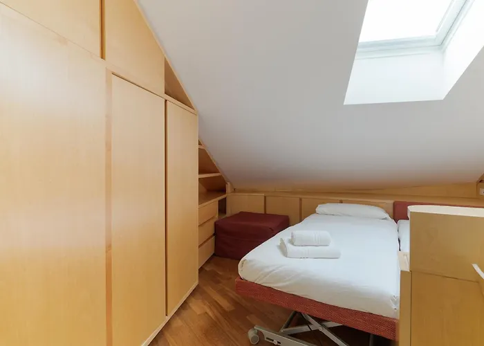 Guesthost - Navigli Modern Flat