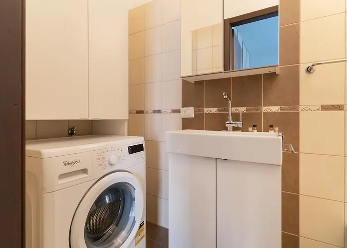 Guesthost - Piccola Bicocca Comfy Flat Μιλάνο