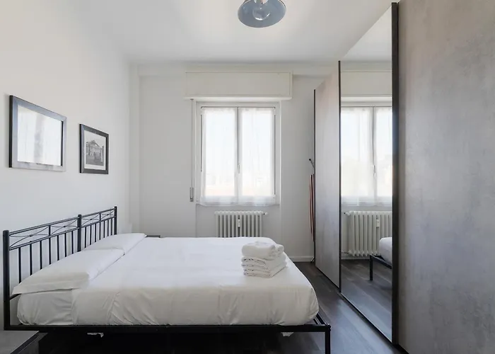 Guesthost - Comfy White *