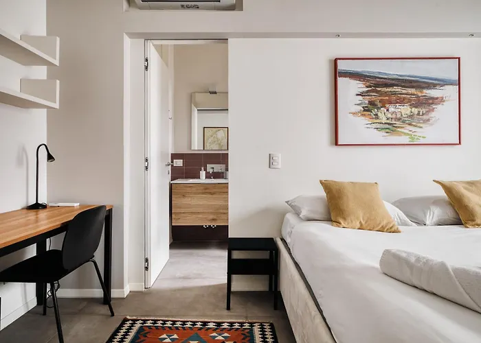 Large Milan's Navigli - 5 Gu... Apartament *