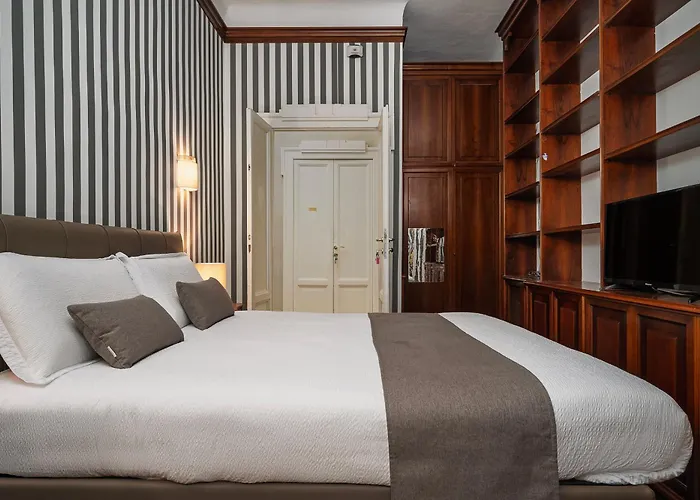 Lägenhet Classbnb - Luxurious And Spacious 5-bedroom And 5-bath Apartment, Just 3 Minutes From Station Metro, M2 M3 Yellow Lines *