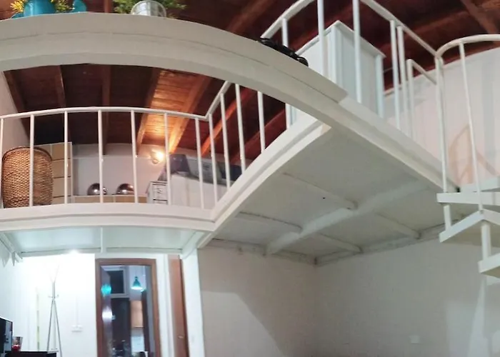 Nina House Yellow Metro Affori Center דירה *