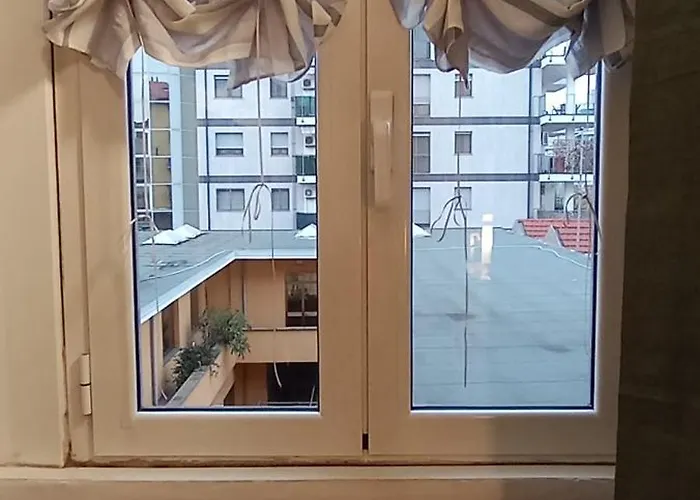 Apartament Domus Cassinis Metro And Trains At Your Doorstep *