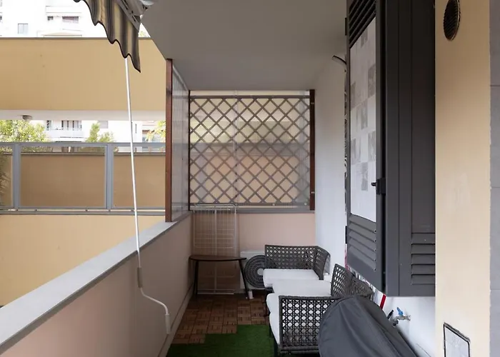 Ampio E Accogliente Bilocale In Zona Bicocca Lägenhet