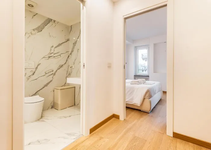 Luxury Via Montenevoso 4 Pax Wi-fi Daire