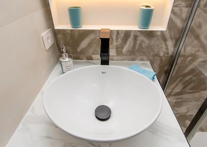 Stupendo Bilocale Ristrutturato A Nuovo Mm Argonne * Mediolan