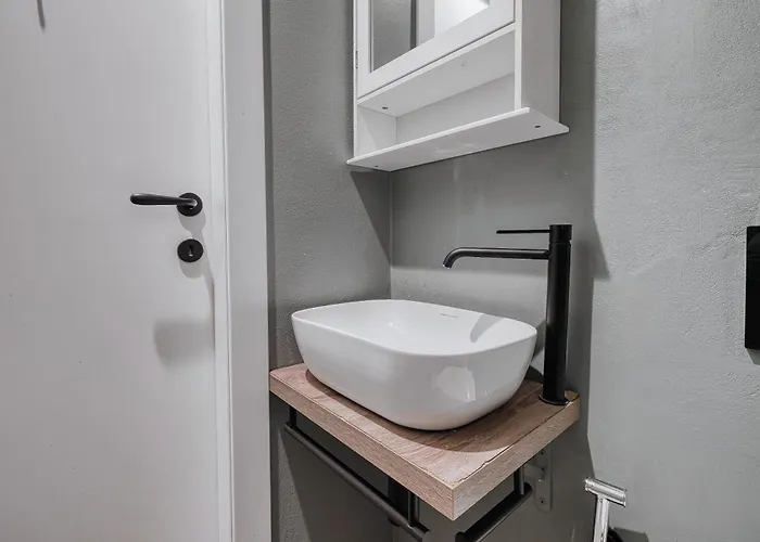 Hostmate - - Pallanza * 밀라노