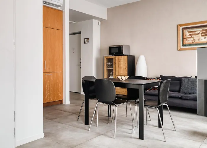 Apartament Large Milan's Navigli - 5 Gu... *