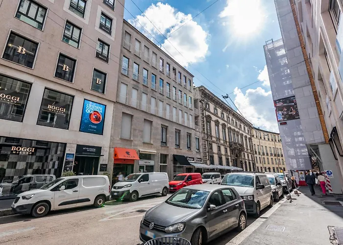 דירה 4 Pax Luxury Duomo San Babila מילאנו