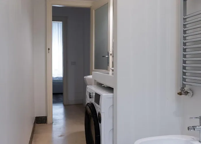 Affascinante In Citta Studi דירה