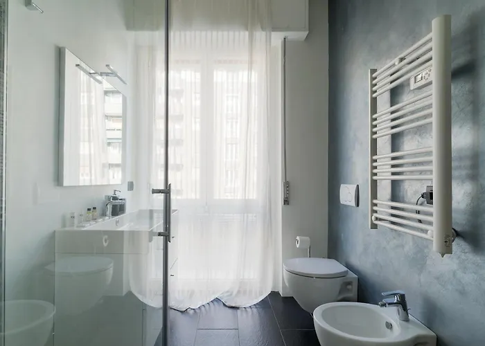 Guesthost - Lorenteggio Charming Flat Μιλάνο