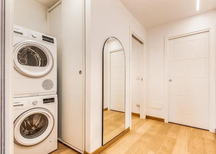 Luxury Via Montenevoso 4 Pax Wi-fi